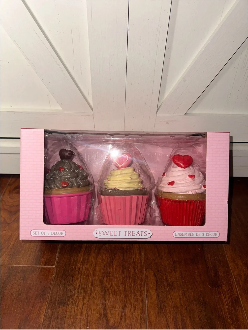 Sweet Treats Valentines Cupcake Decor Set of 3